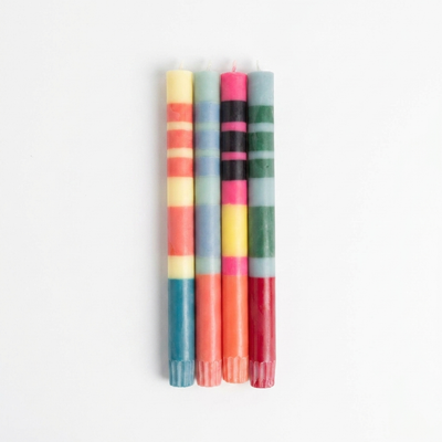 
                    
                      British Colour Standard Striped Red & Blues Pack eco dinner candles, 4 mixed-color striped candles, vertical on white.
                    
                  